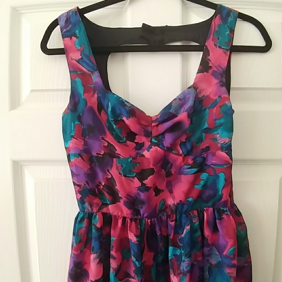 Fit and flare party dress - Picture 2 of 7